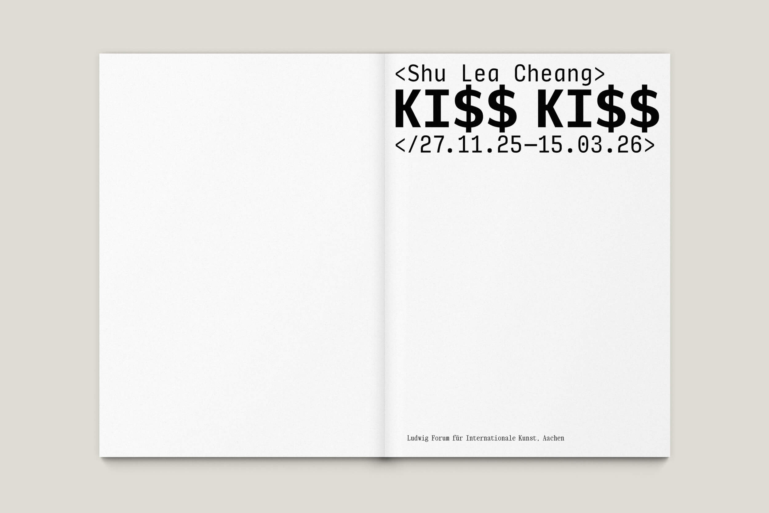 Büro Gestalten: Begleitheft zur Ausstellung »KI$$ KI$$« (Shu Lea Cheang, Ludwig Forum Aachen 2025/26), Schmutztitel des Booklets